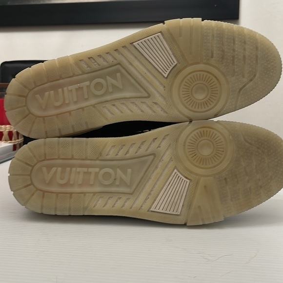 LOUIS VUITTON LEATHER SUEDE LOW SNEAKERS MENS UK SIZE 9 US SIZE 10.5 - Picture 14 of 16